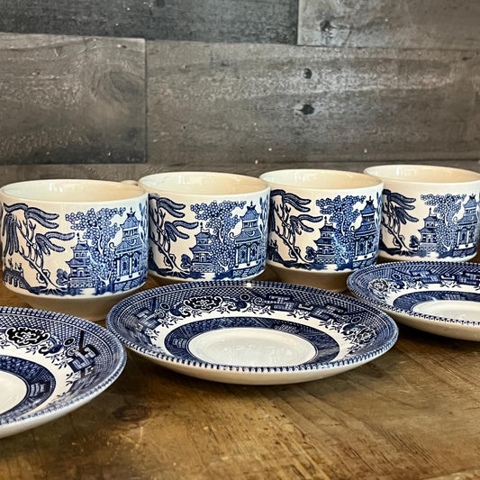 Churchill England Blue Willow Teacups and Saucers - Set of 4
