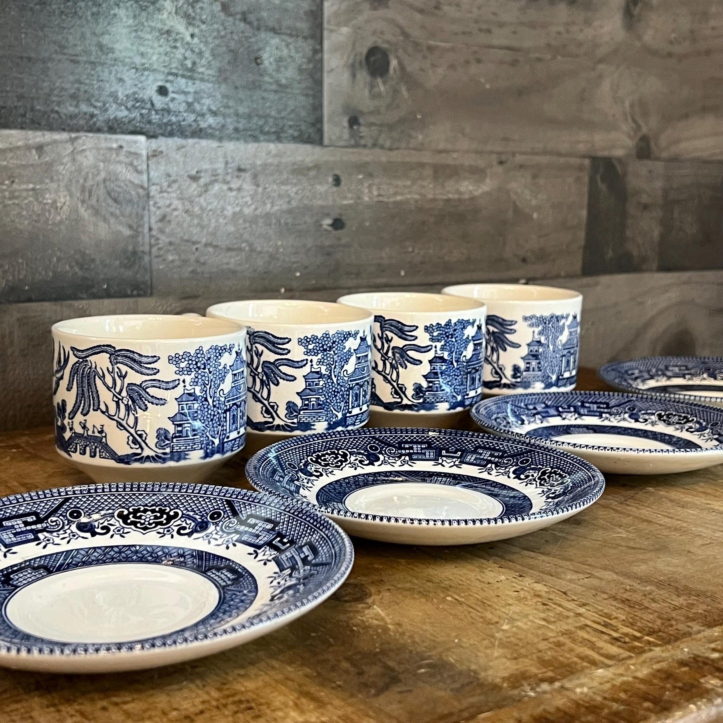 Churchill England Blue Willow Teacups and Saucers - Set of 4