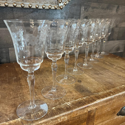 Vintage Set of 8 Floral Etched Wine Glasses - Stemware - Water Goblets