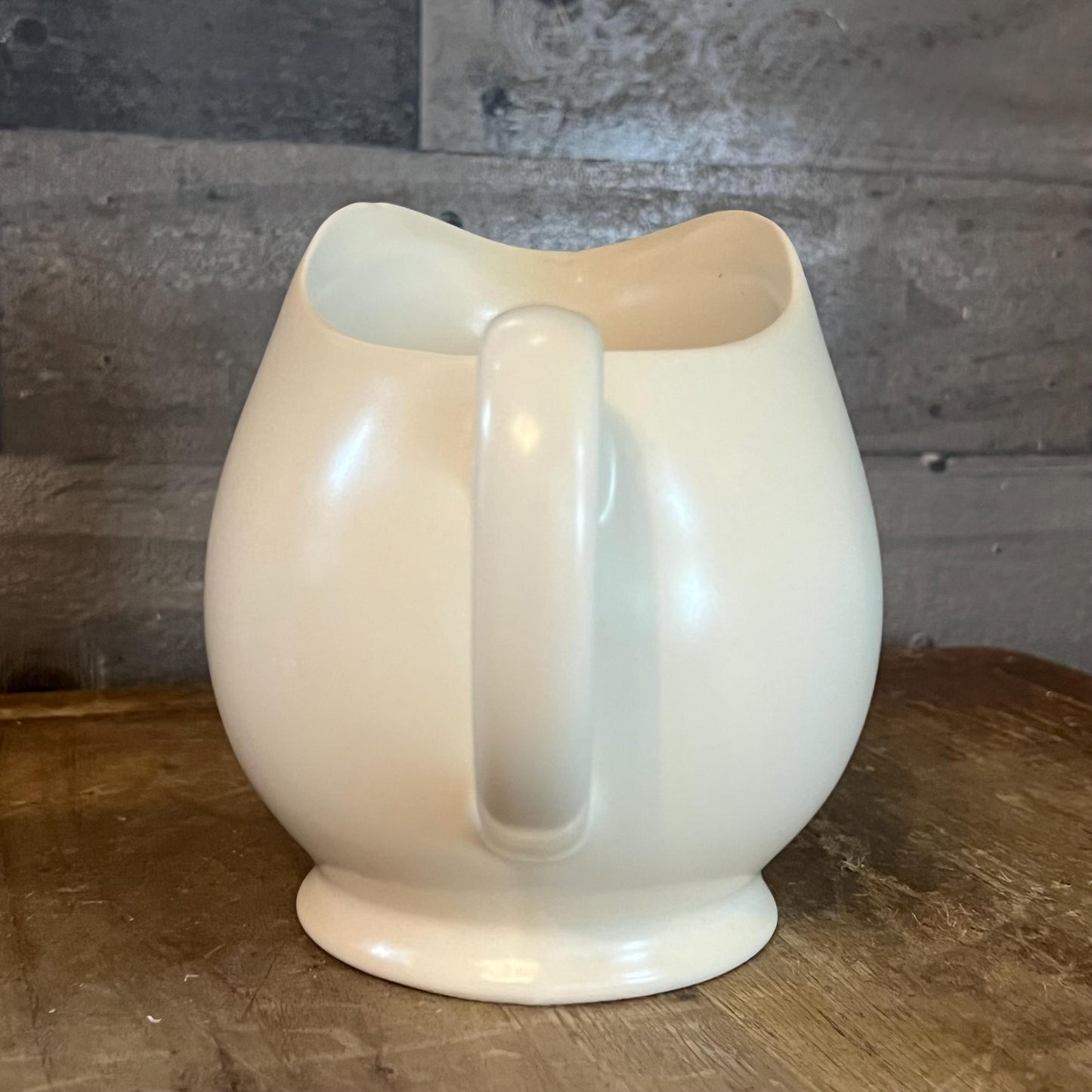 Pfaltzgraff Creamy White Handled Squat Pitcher - Cocktail Pitcher - Gravy Boat - Condiment Server - Sauce Server