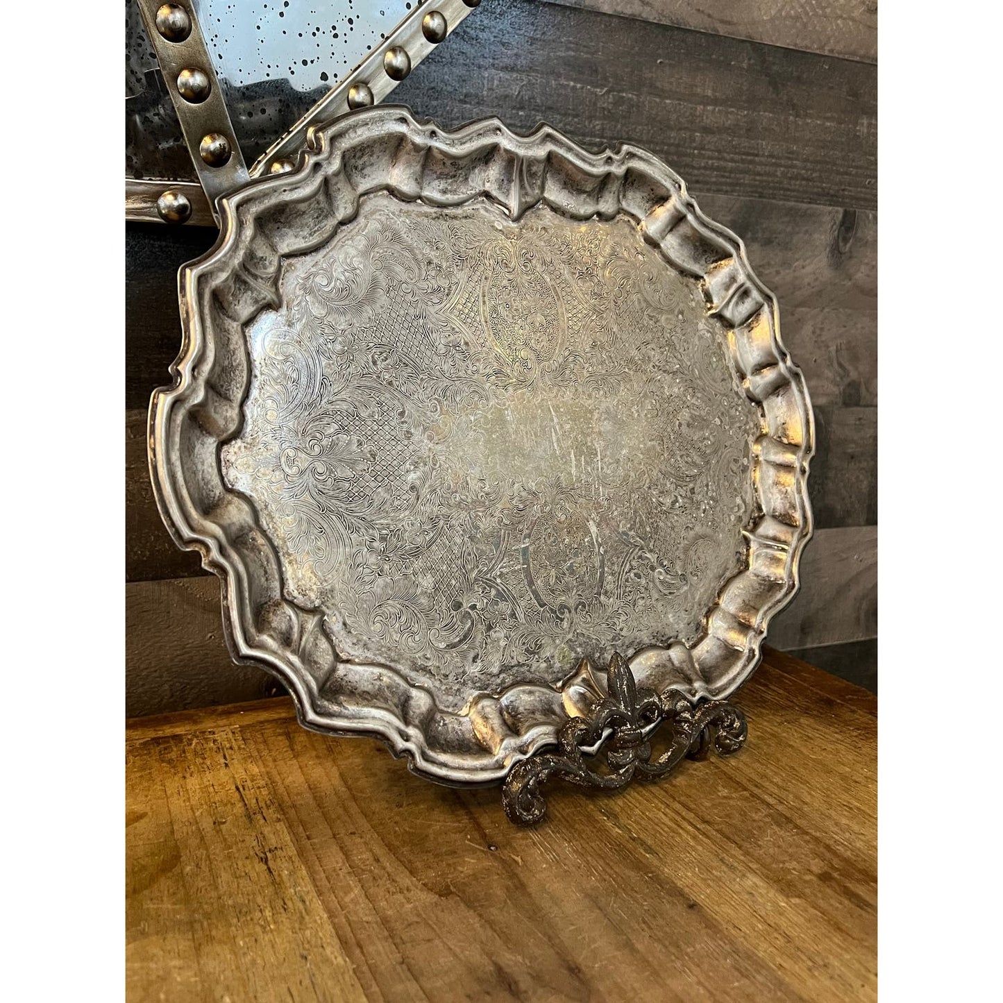 Vintage Leonard Silverplate Oval Scalloped Scroll Rim Footed Serving Tray