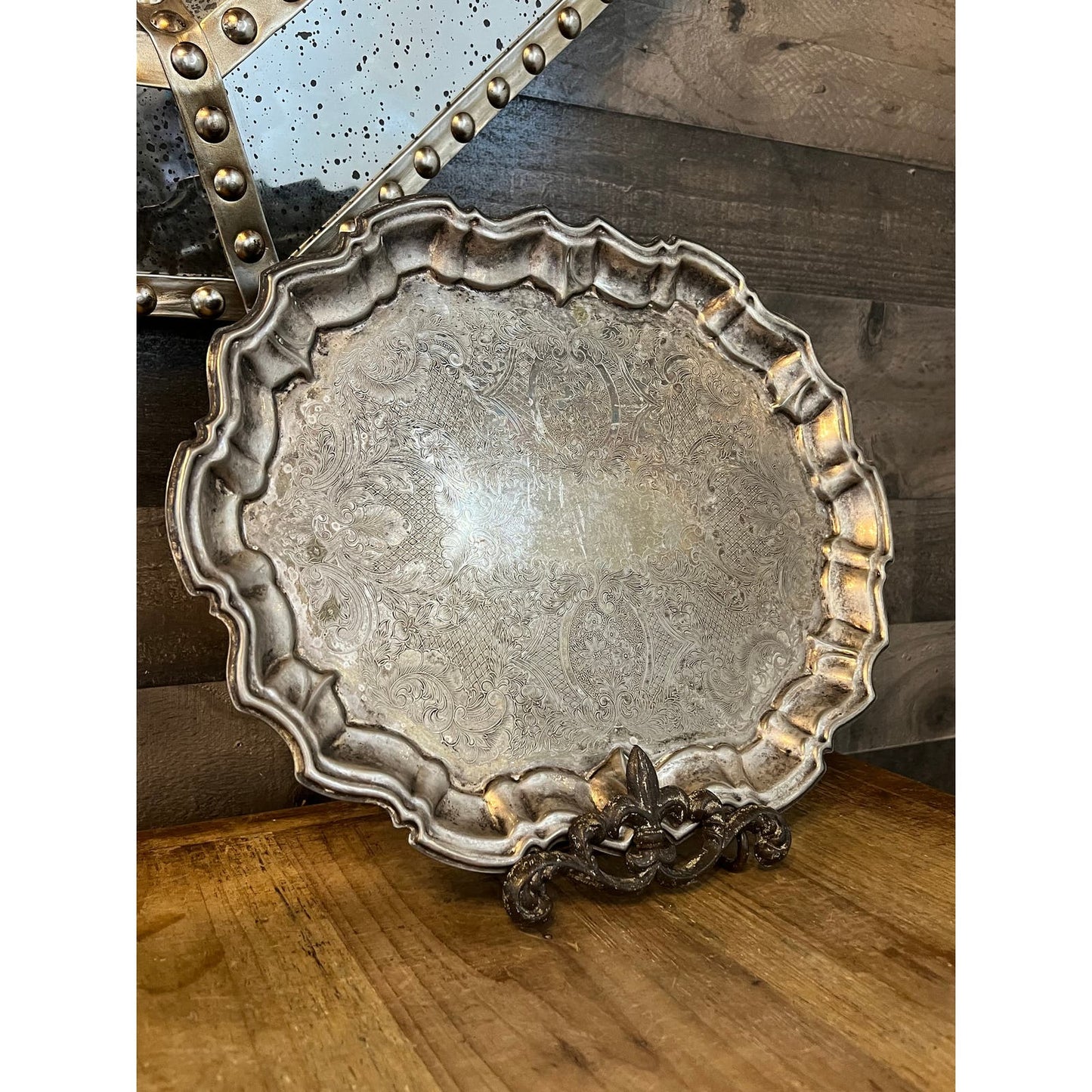 Vintage Leonard Silverplate Oval Scalloped Scroll Rim Footed Serving Tray