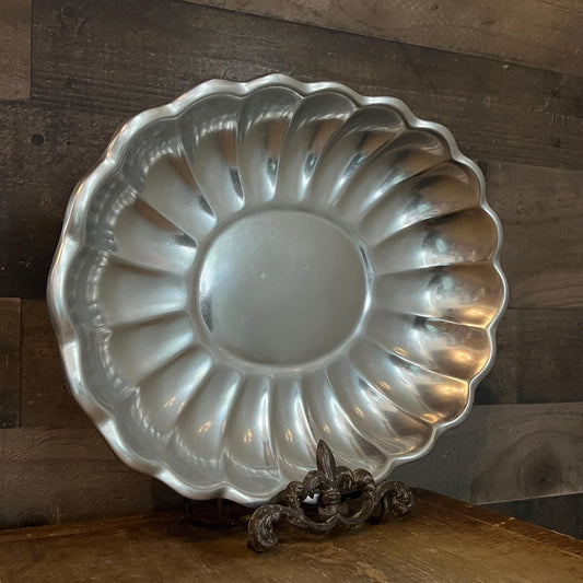 Wilton Mount Joy PA USA Scallop Rim Oval Platter Dish