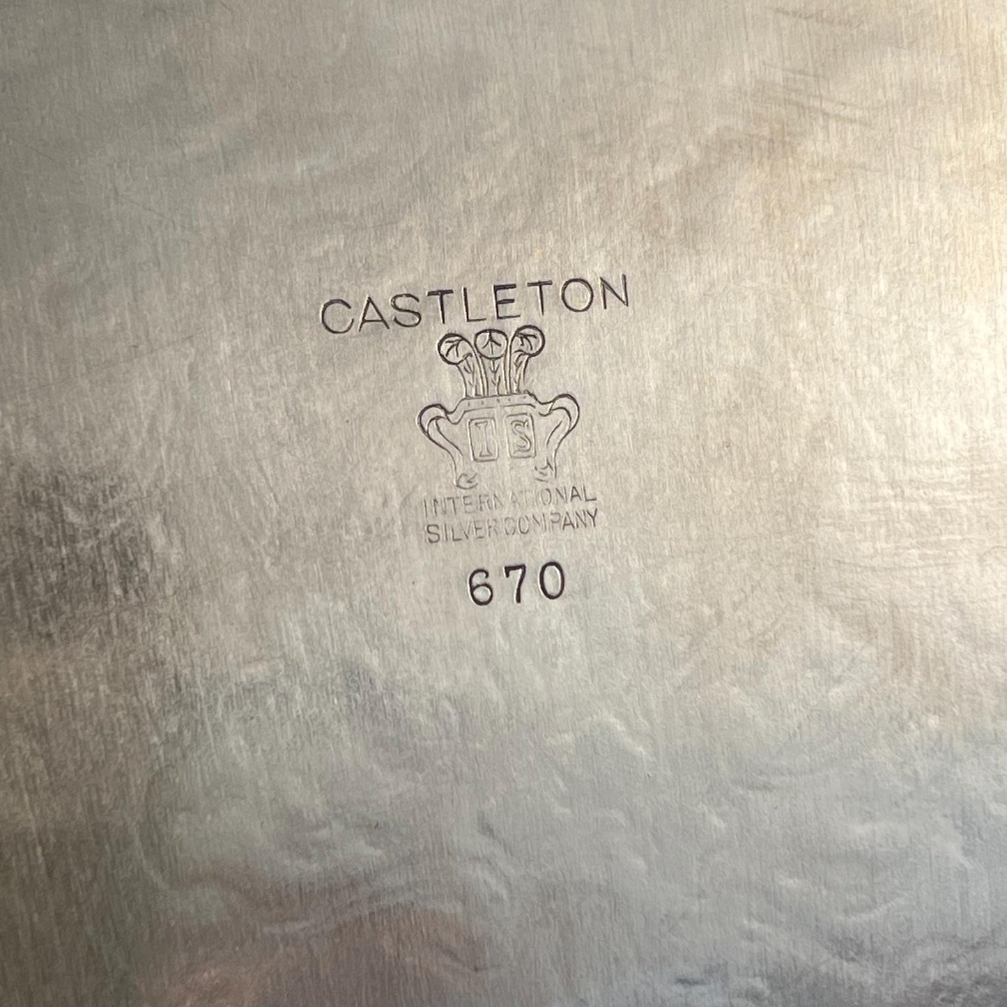 Vintage International Silver Company Castleton 670 Round Silverplated Serving Tray