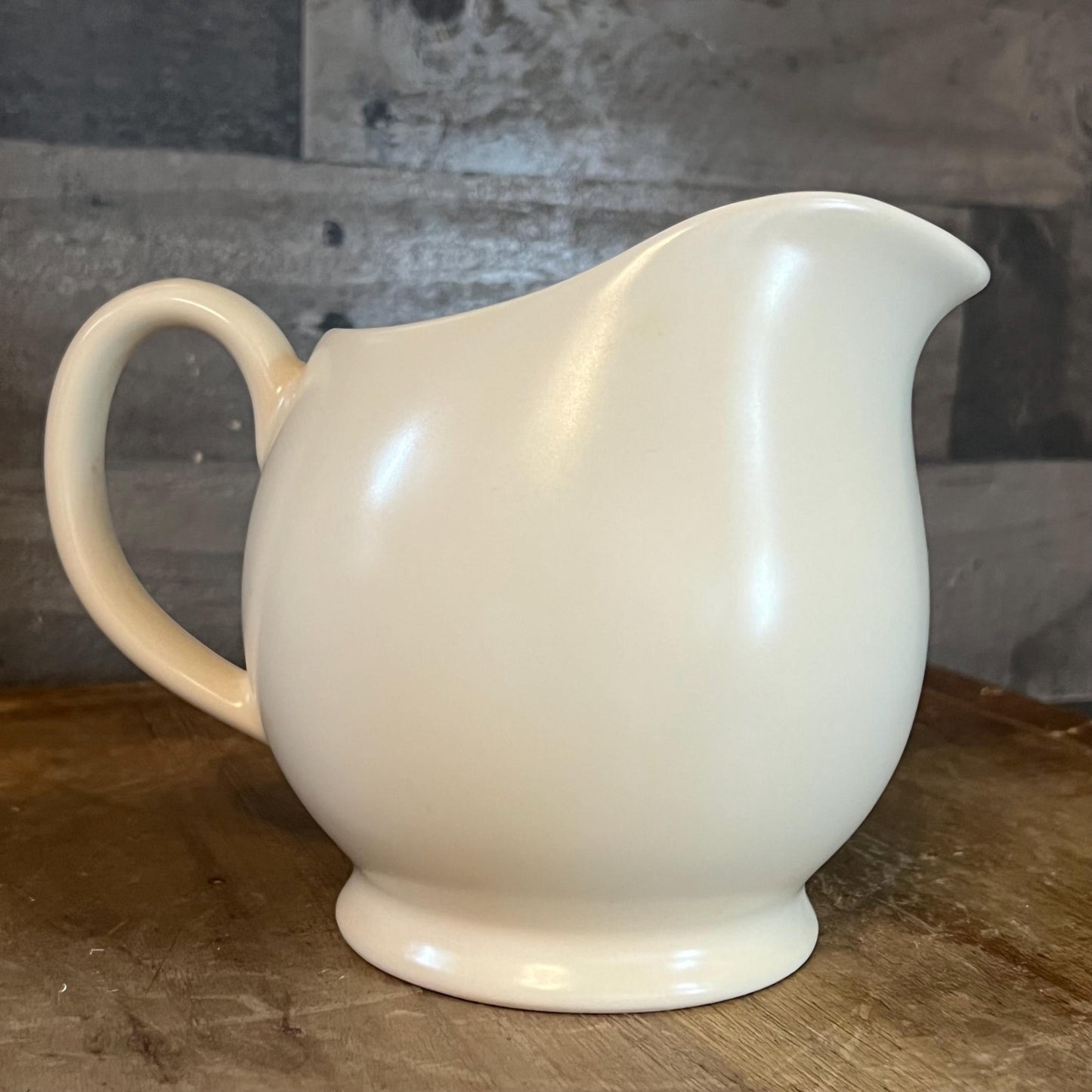 Pfaltzgraff Creamy White Handled Squat Pitcher - Cocktail Pitcher - Gravy Boat - Condiment Server - Sauce Server