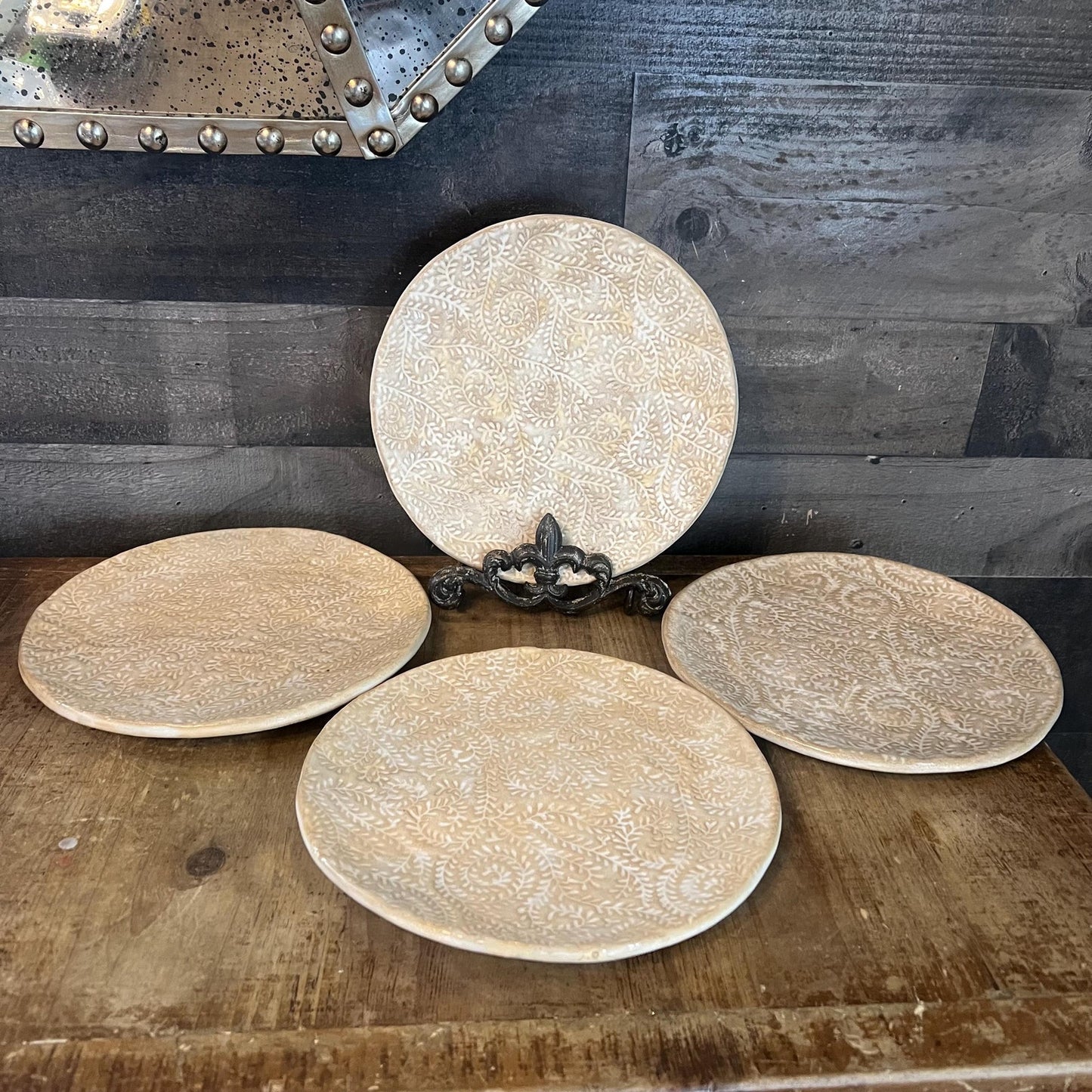 Embossed Ivy Leaf Cream Color Plates - Set of 4