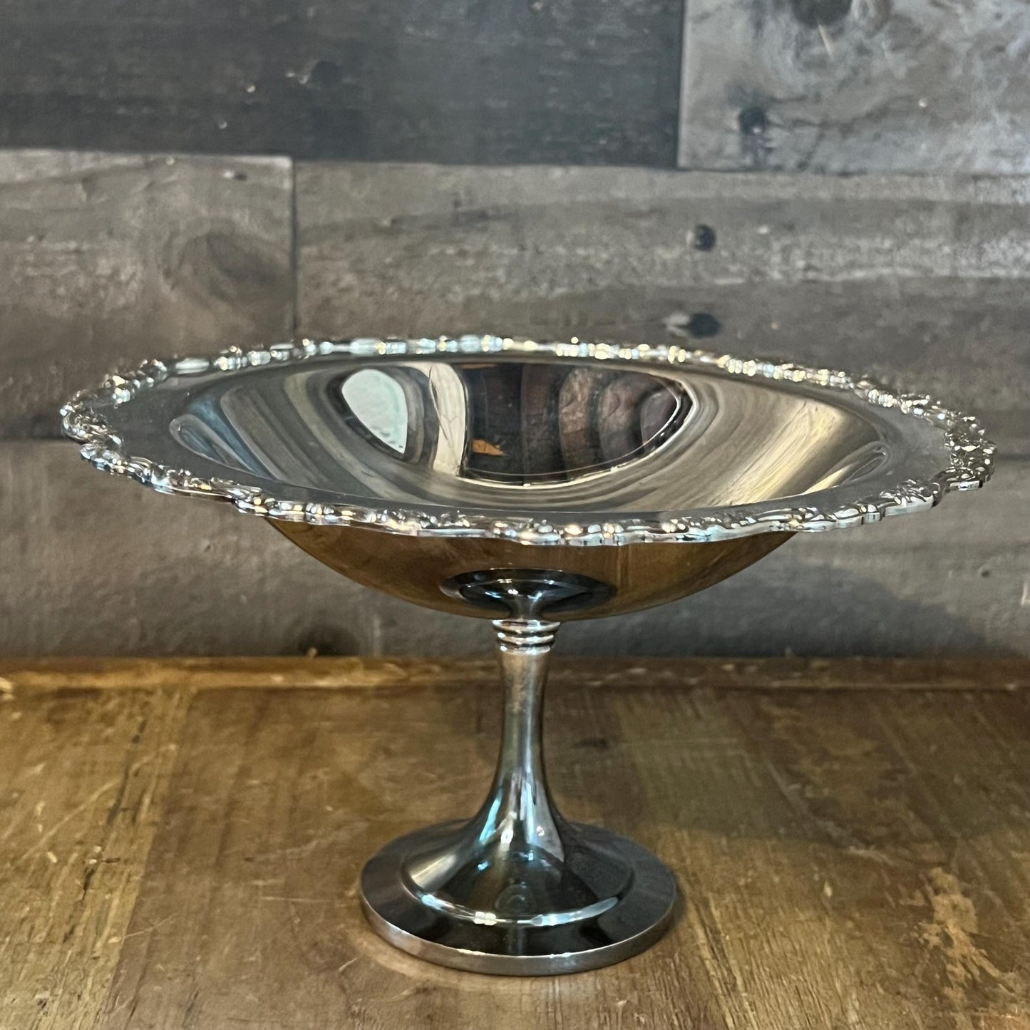 Vintage Oneida Silverplated Long Stem Pedestal Compote Shallow Bowl