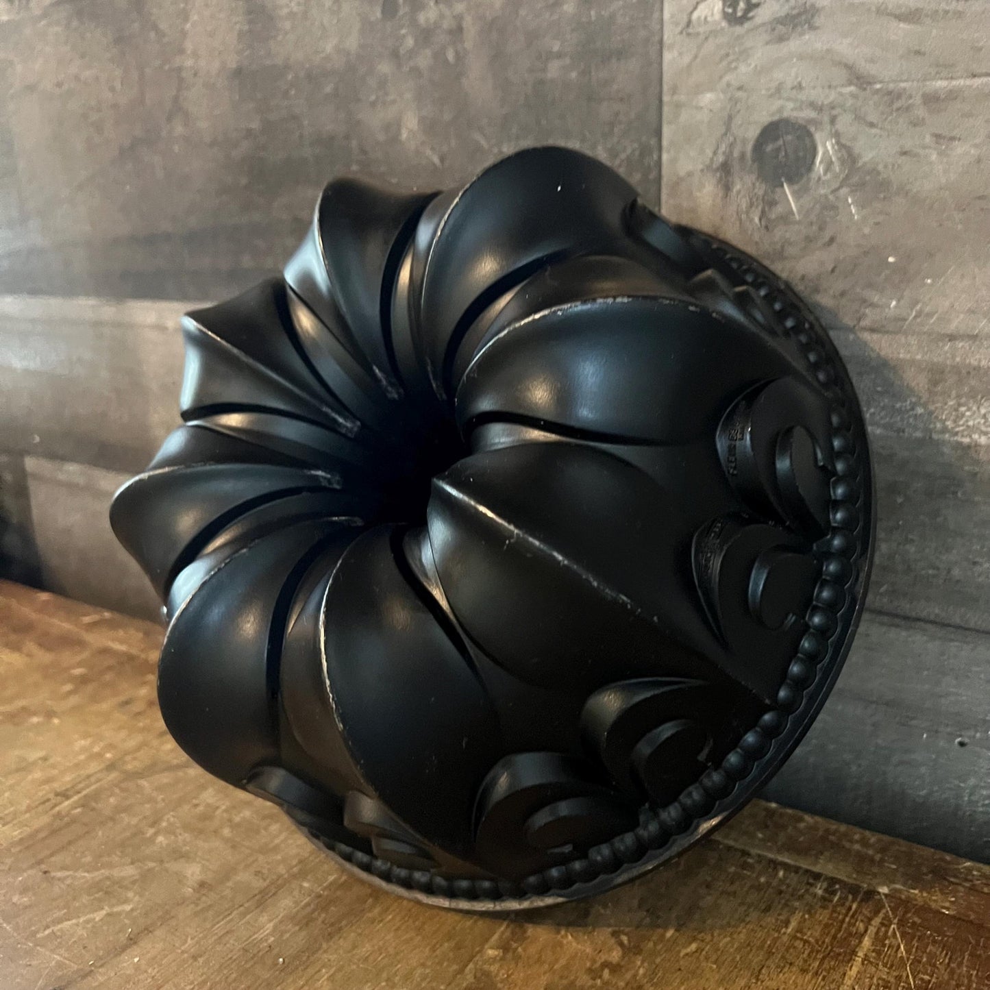NordicWare Ornate Fleur de Lis Bundt Cake Pan