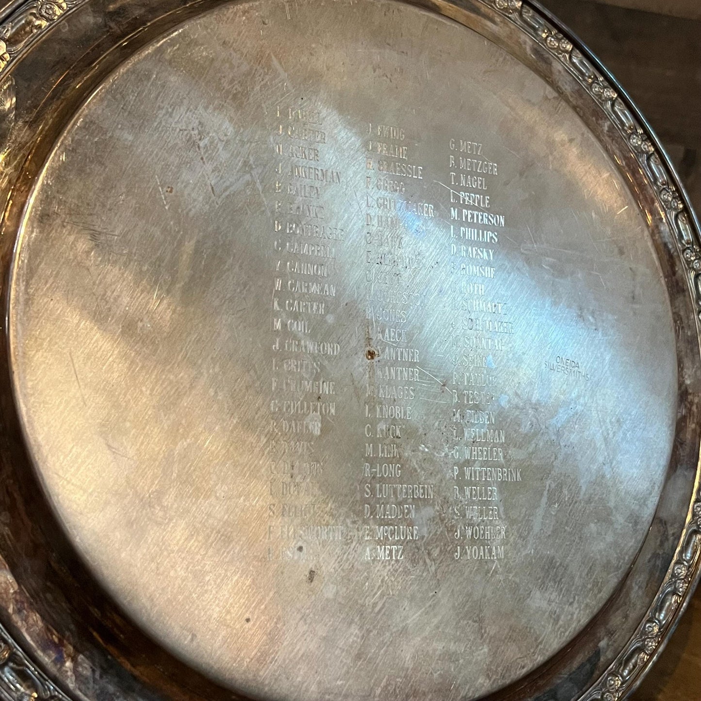 Vintage Round Silverplated Oneida Silversmiths Trophy Tray