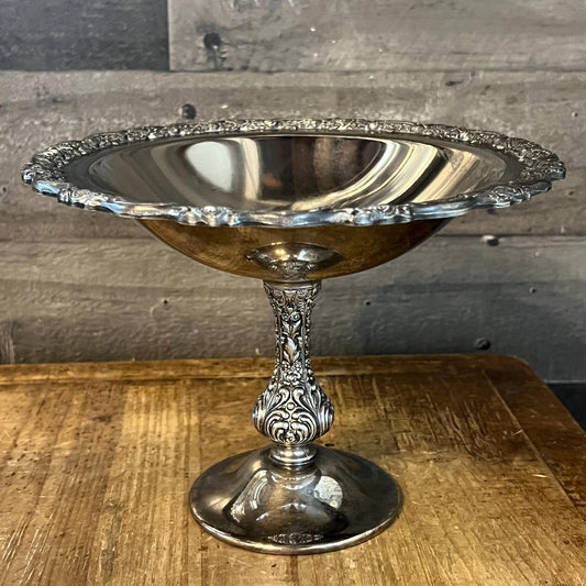 Vintage Silverplated Oneida Du Maurier Compote Bowl with Intricate Floral Design