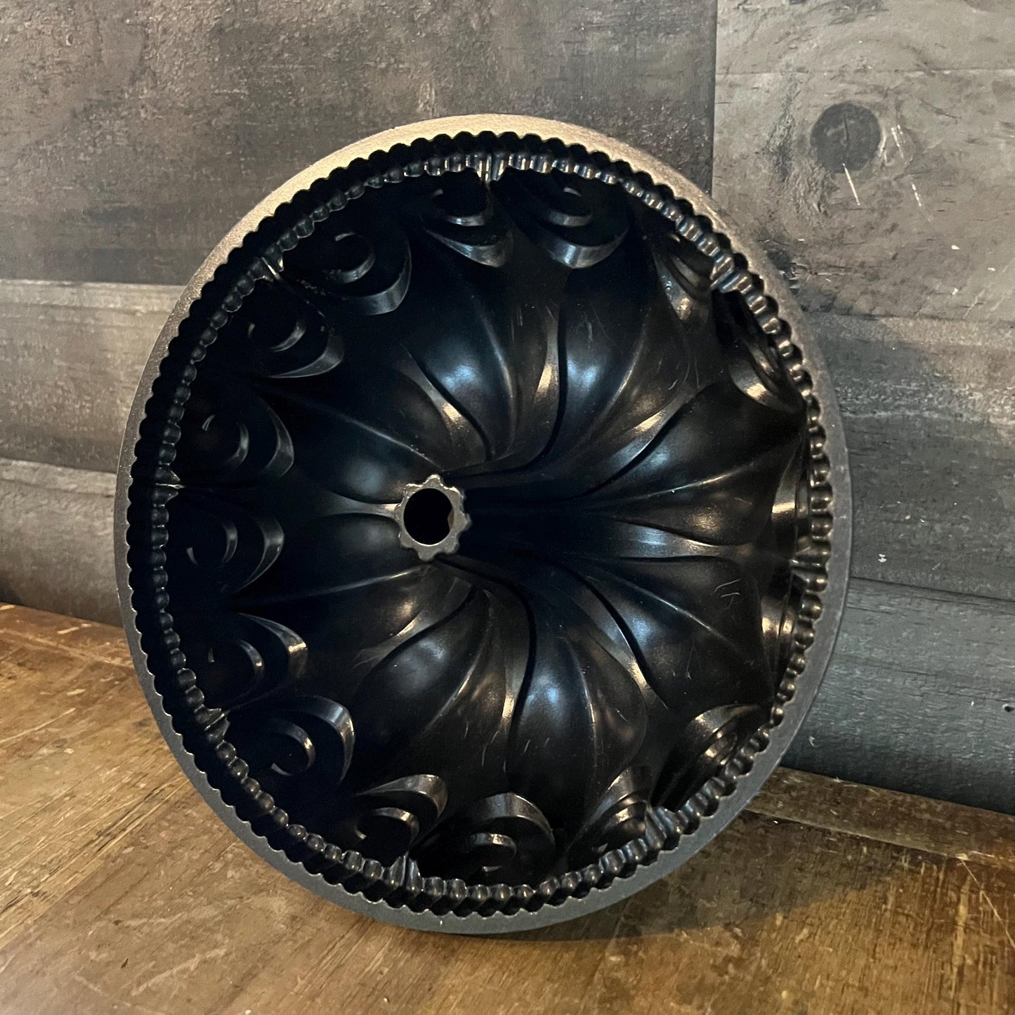 NordicWare Ornate Fleur de Lis Bundt Cake Pan