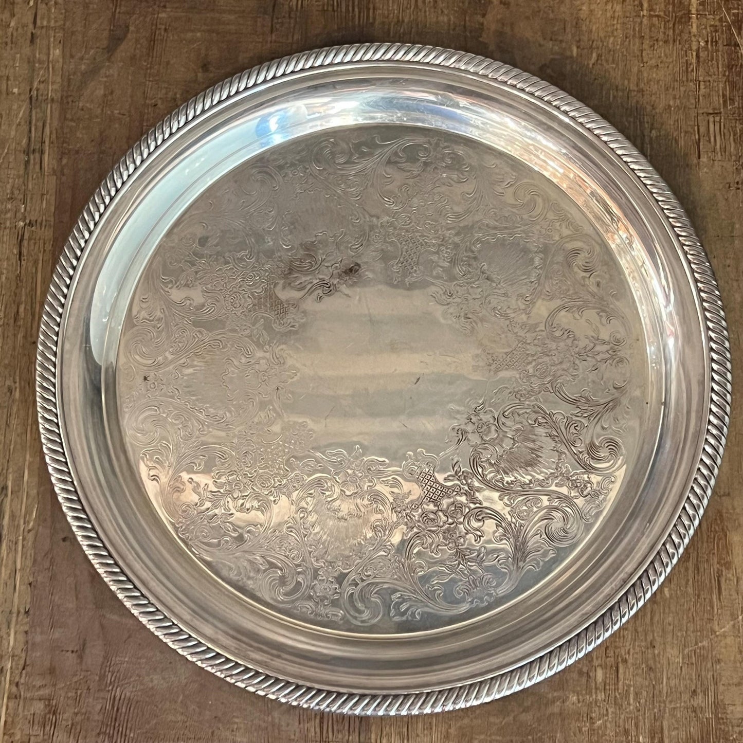 Vintage International Silver Company Castleton 670 Round Silverplated Serving Tray