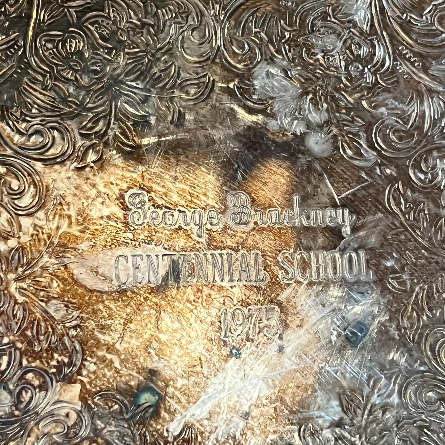 Vintage Round Silverplated Oneida Silversmiths Trophy Tray