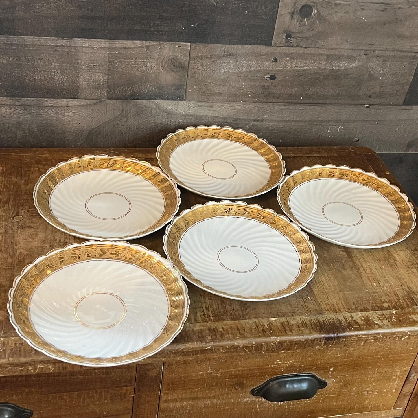 Vintage Scallop Rim White Swirl Coupe Plates with Gold Rim Design - Set of 5