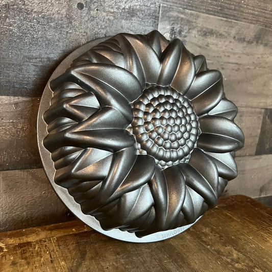 NordicWare Sunflower Cake Pan