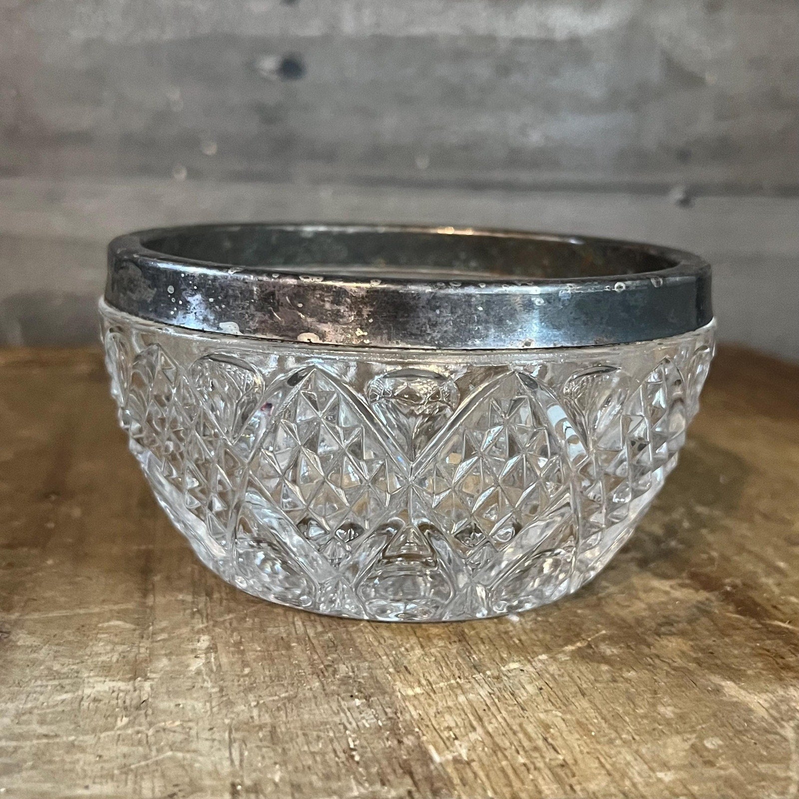 CRYSTAL – THE ANTIQUE YARD