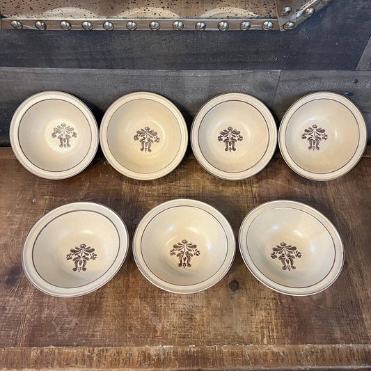 Vintage Pfaltzgraff Village pattern cereal bowls - set of 7