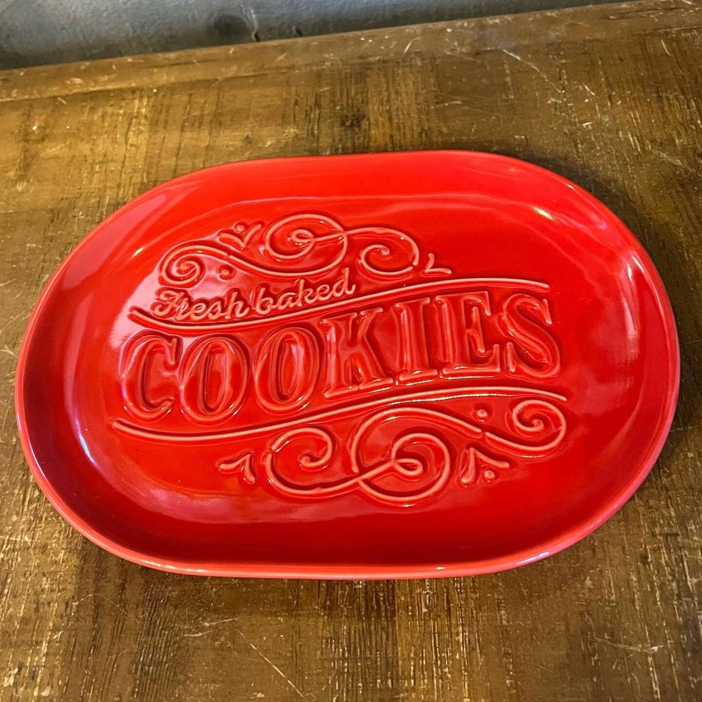 Vintage fresh baked cookie red tray