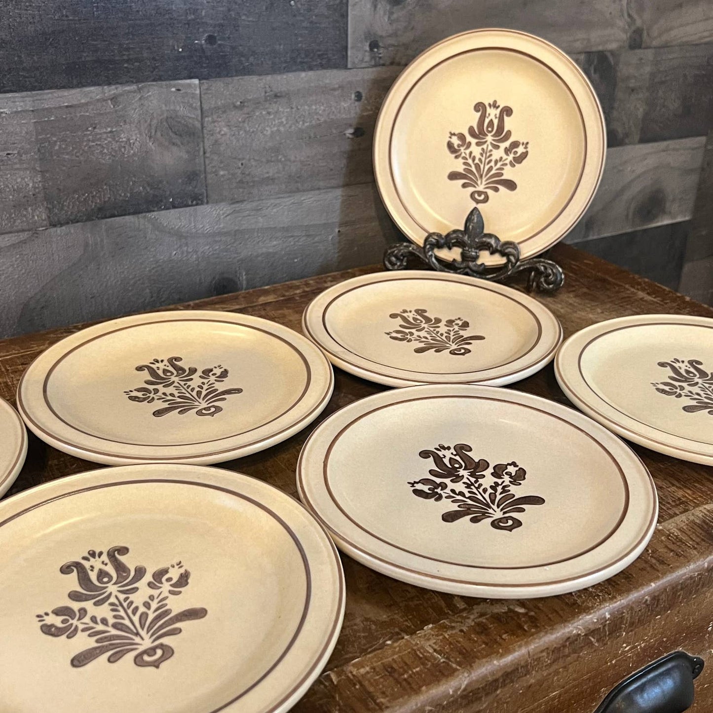 Pfaltzgraff Village pattern set of 7 small plates - salad plates