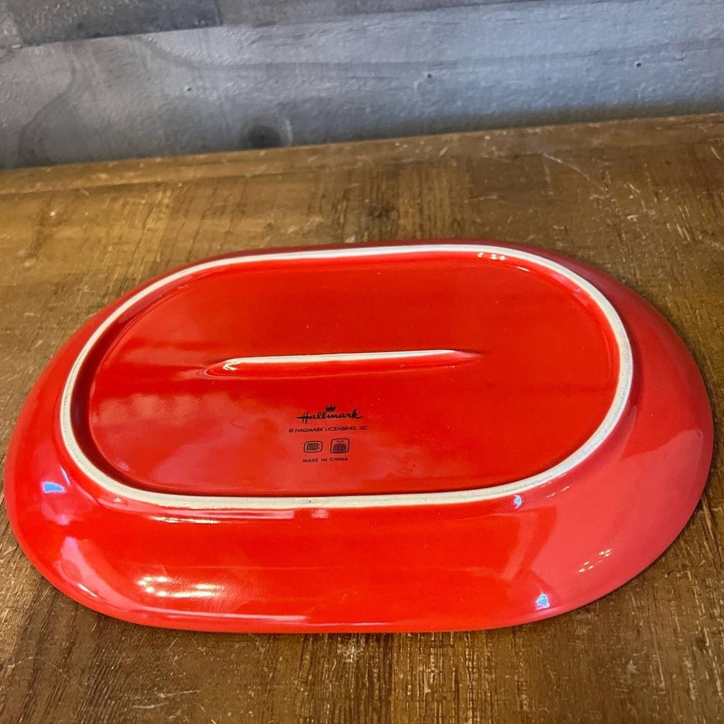 Vintage fresh baked cookie red tray