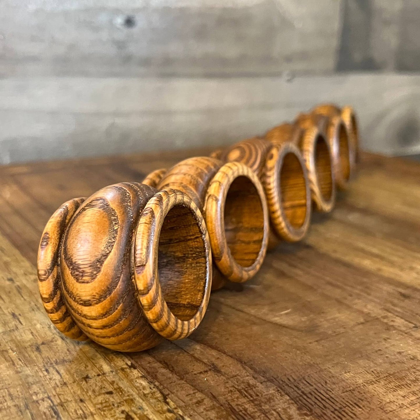 Vintage wooden napkin rings - set of 6