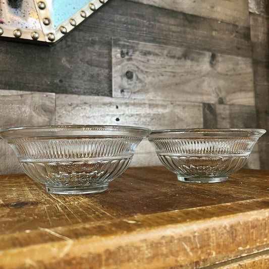 Pair of vintage Anchor Hocking Annapolis pattern bowls
