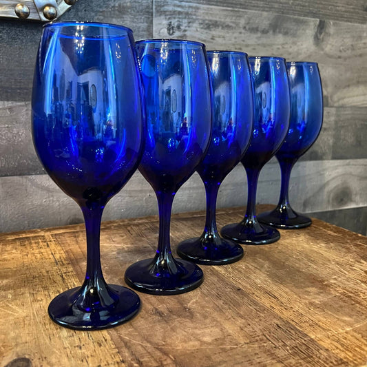 Set of 5 cobalt blue glass wine glasses - water goblets