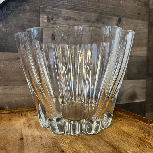 Thick glass scallop wavy rim vase - bowl