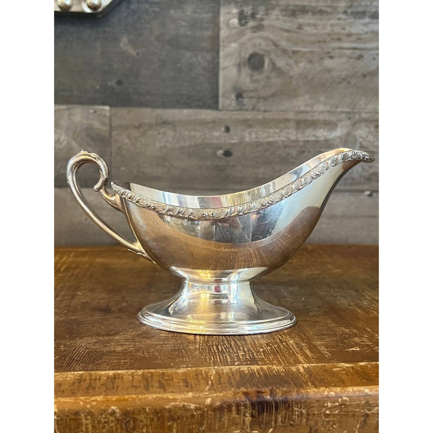 Vintage silver plated handled pedestal gravy boat - sauce boat - liquid server