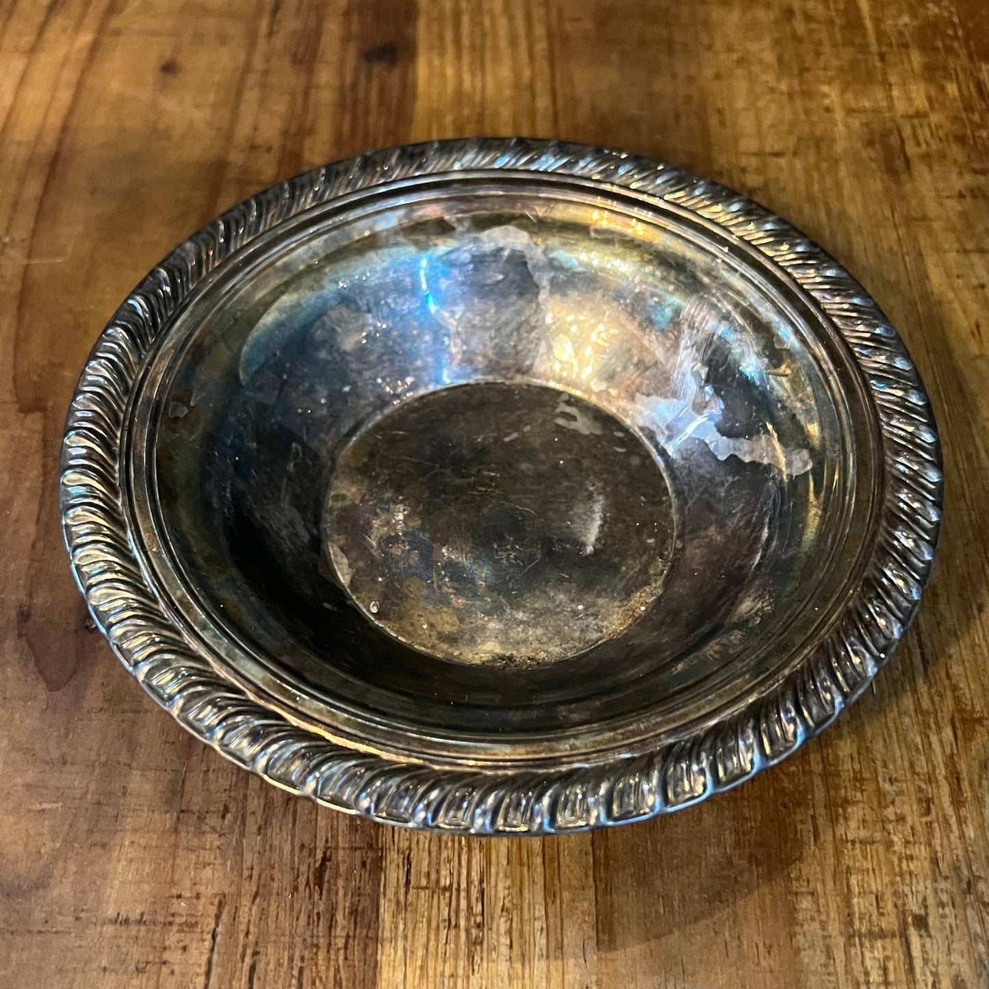 Vintage International Silver Company silver plated rope rim bowl
