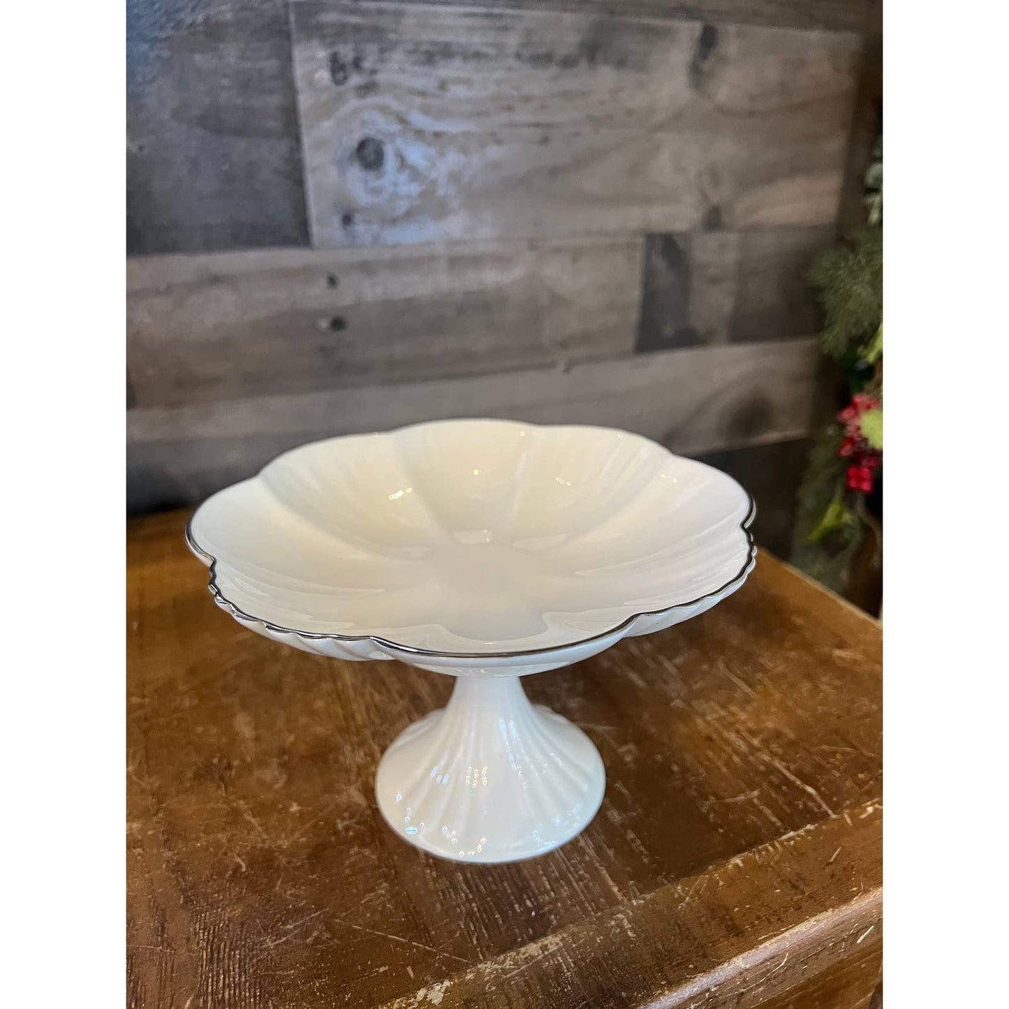 Vintage LENOX ivory pedestal bowl