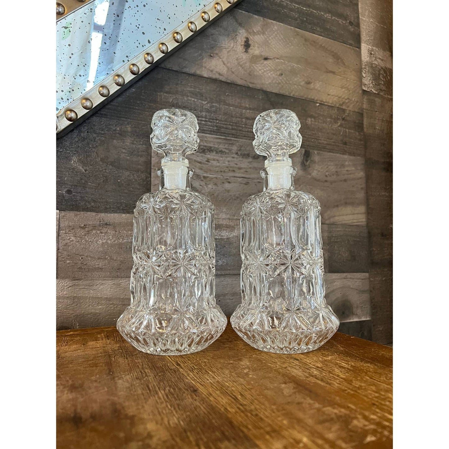 Crystal decanter pair