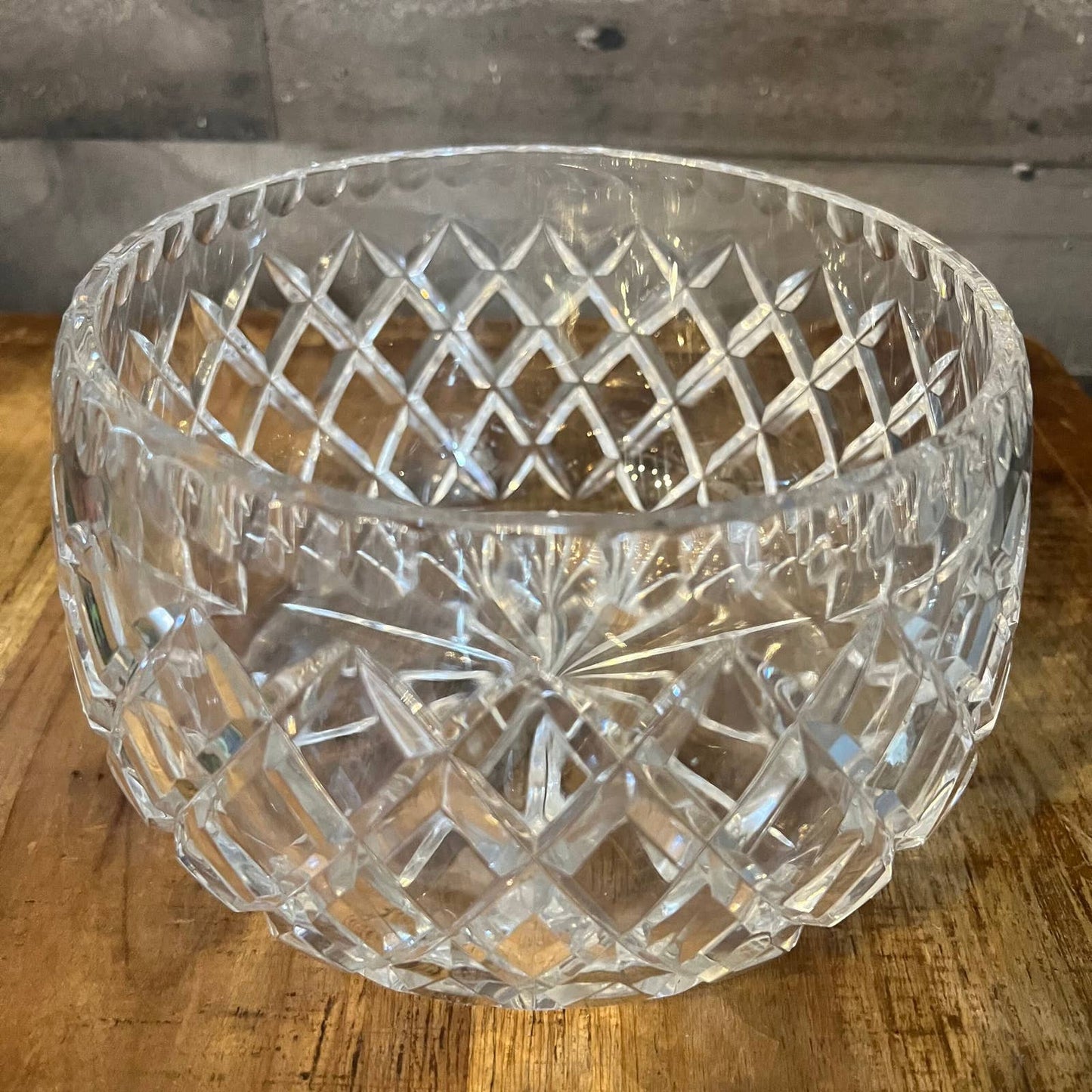 Heavy crystal diamond design thumbprint rim bowl - vase