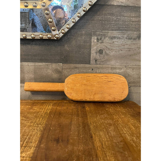 Vintage wooden long handle rounded rectangular cheese board - cutting board