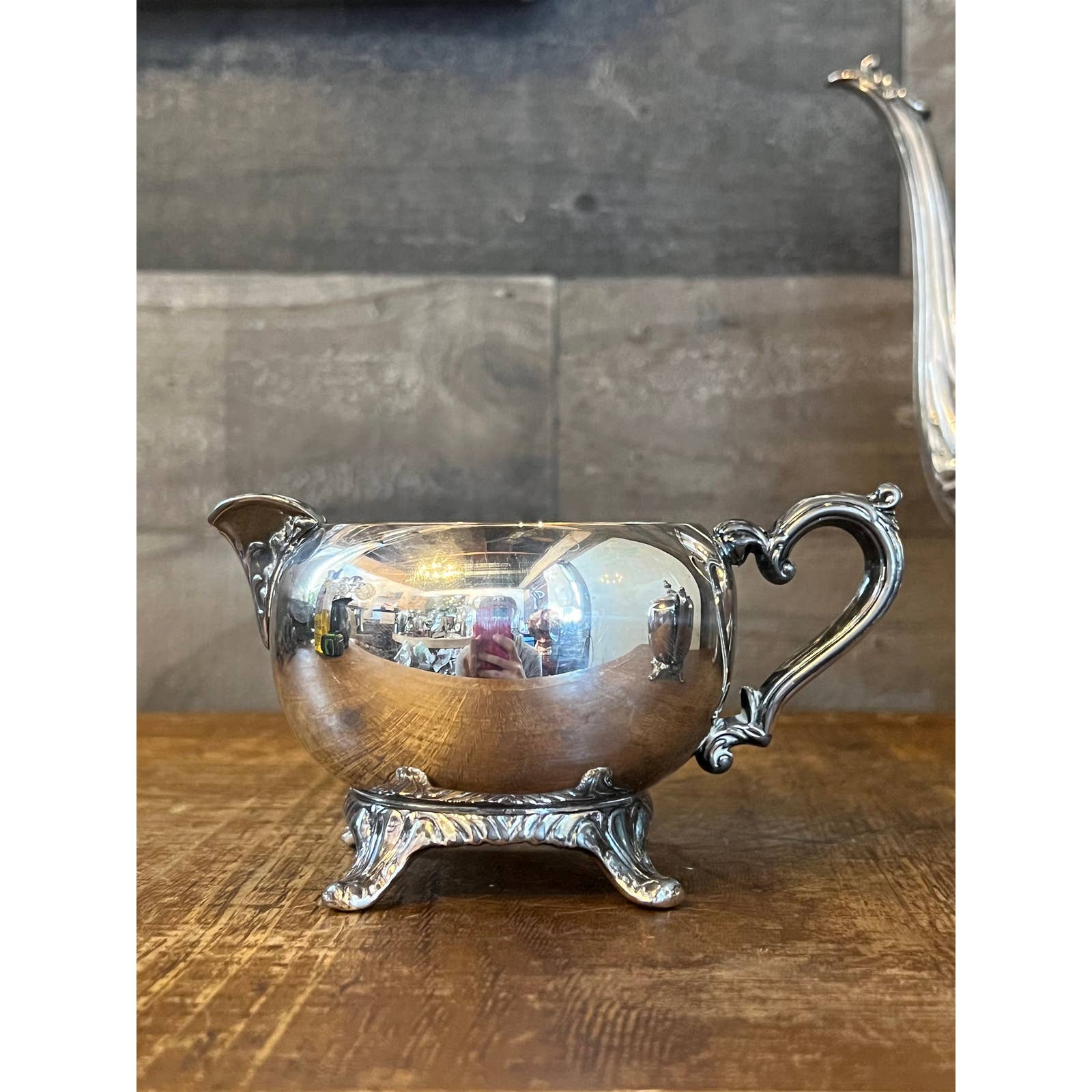 Vintage WM Rogers silver plated teapot, creamer and sugar - 1101