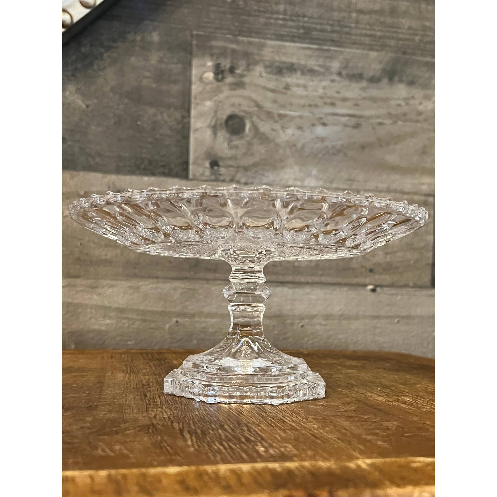 Clear glass cake plate best sale