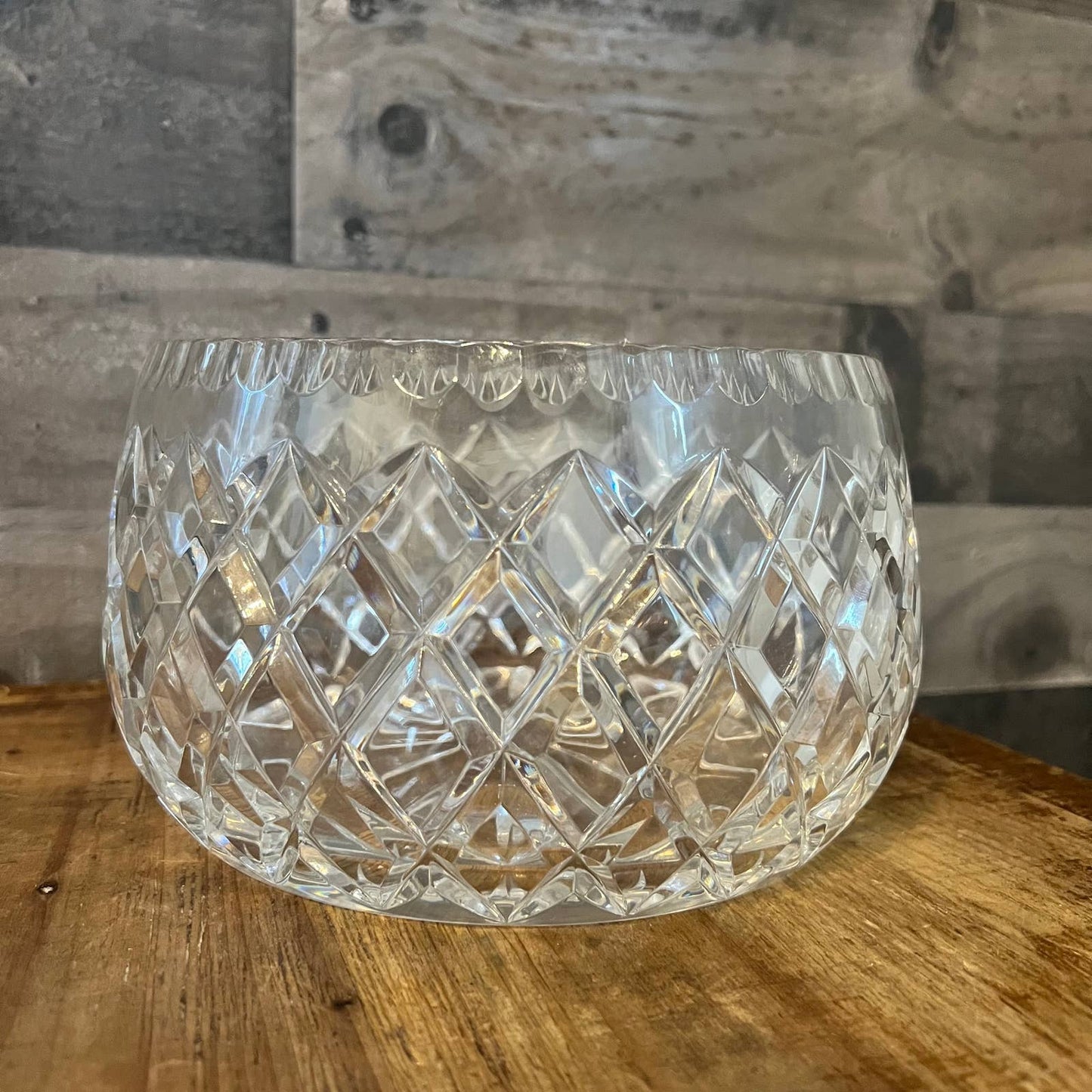 Heavy crystal diamond design thumbprint rim bowl - vase