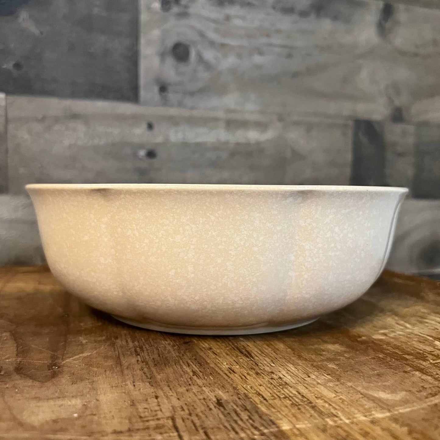 Mikasa Country Sophisticates large beige stoneware bowl - toast JN 825