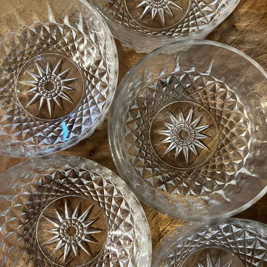 Arcoroc France small starburst bowls - set of 5