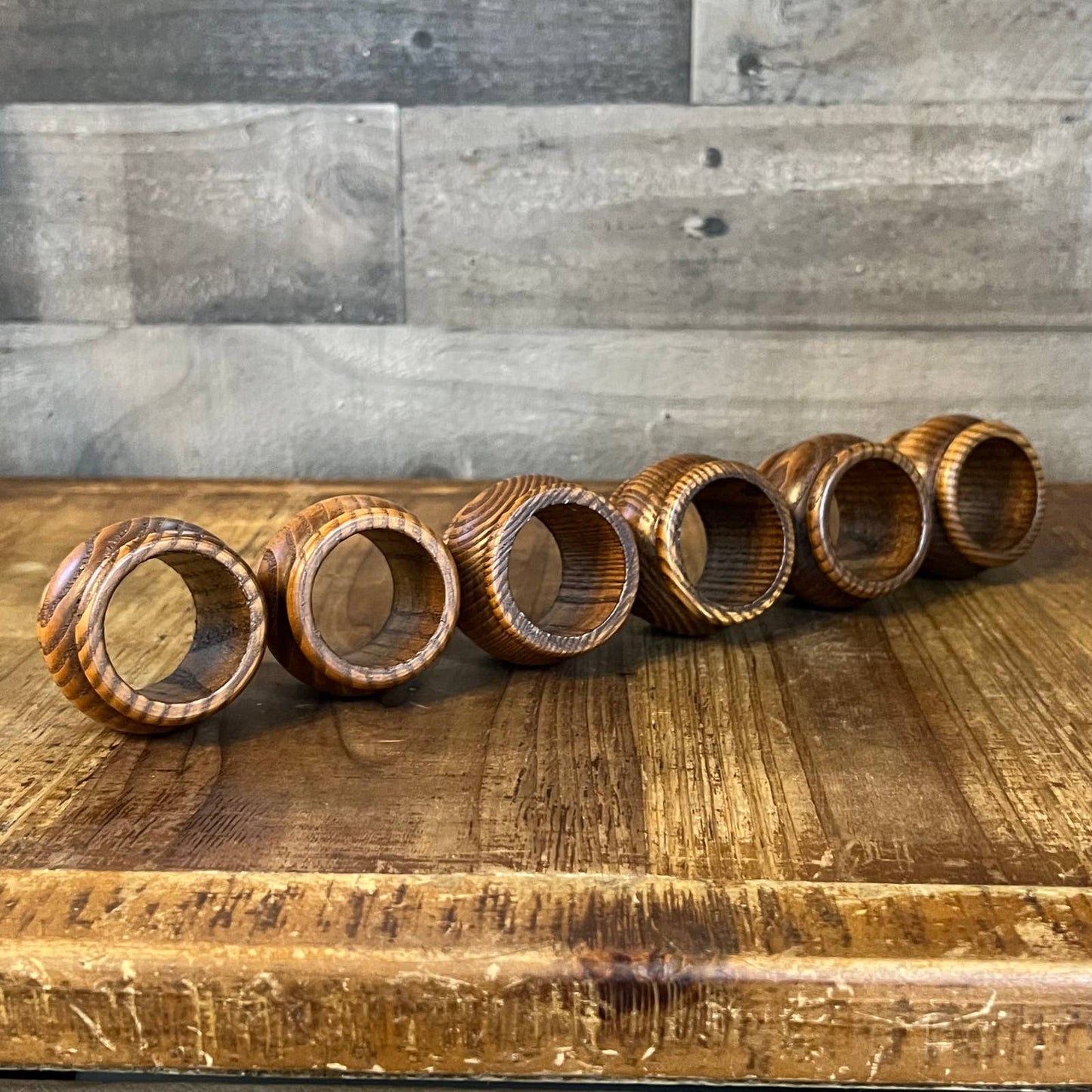 Vintage wooden napkin rings - set of 6